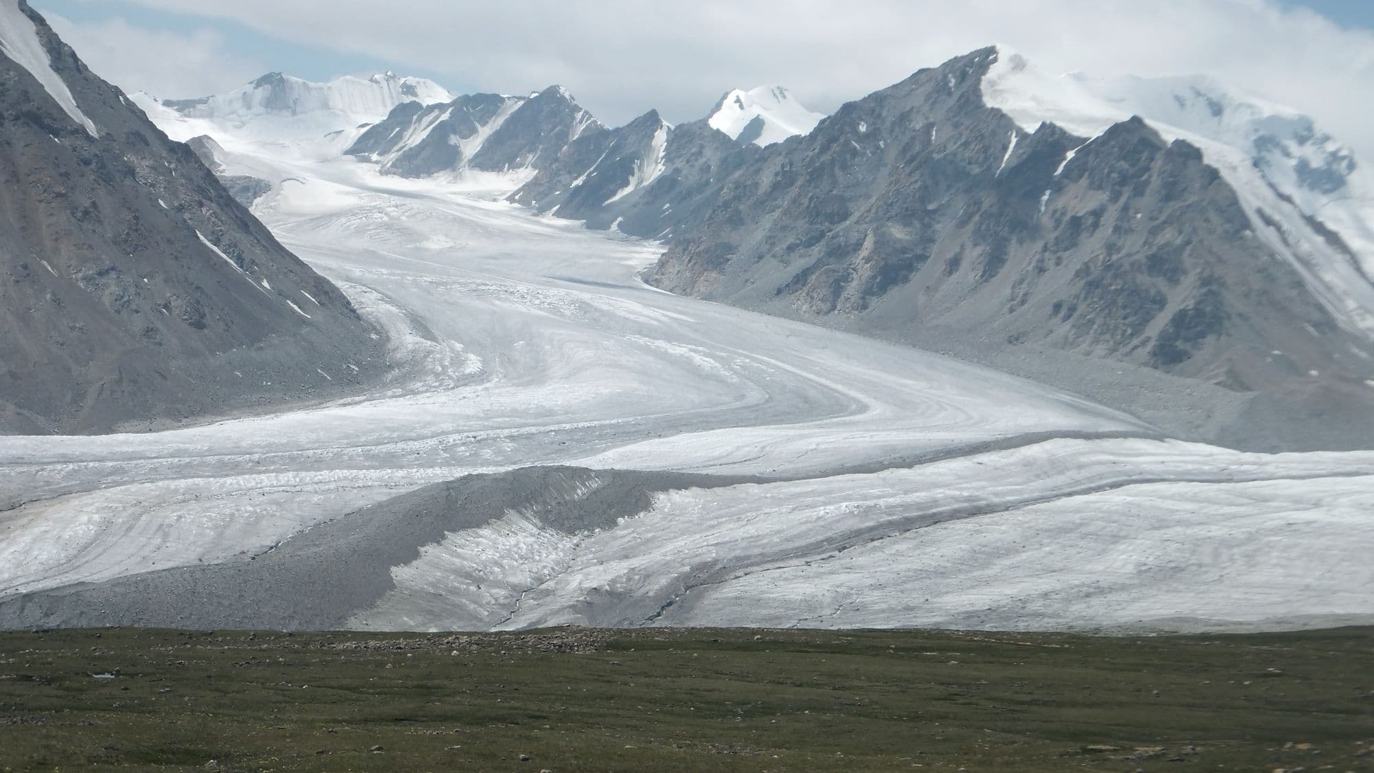 Pontuninii Glacier on the slope of Tavan Bogd