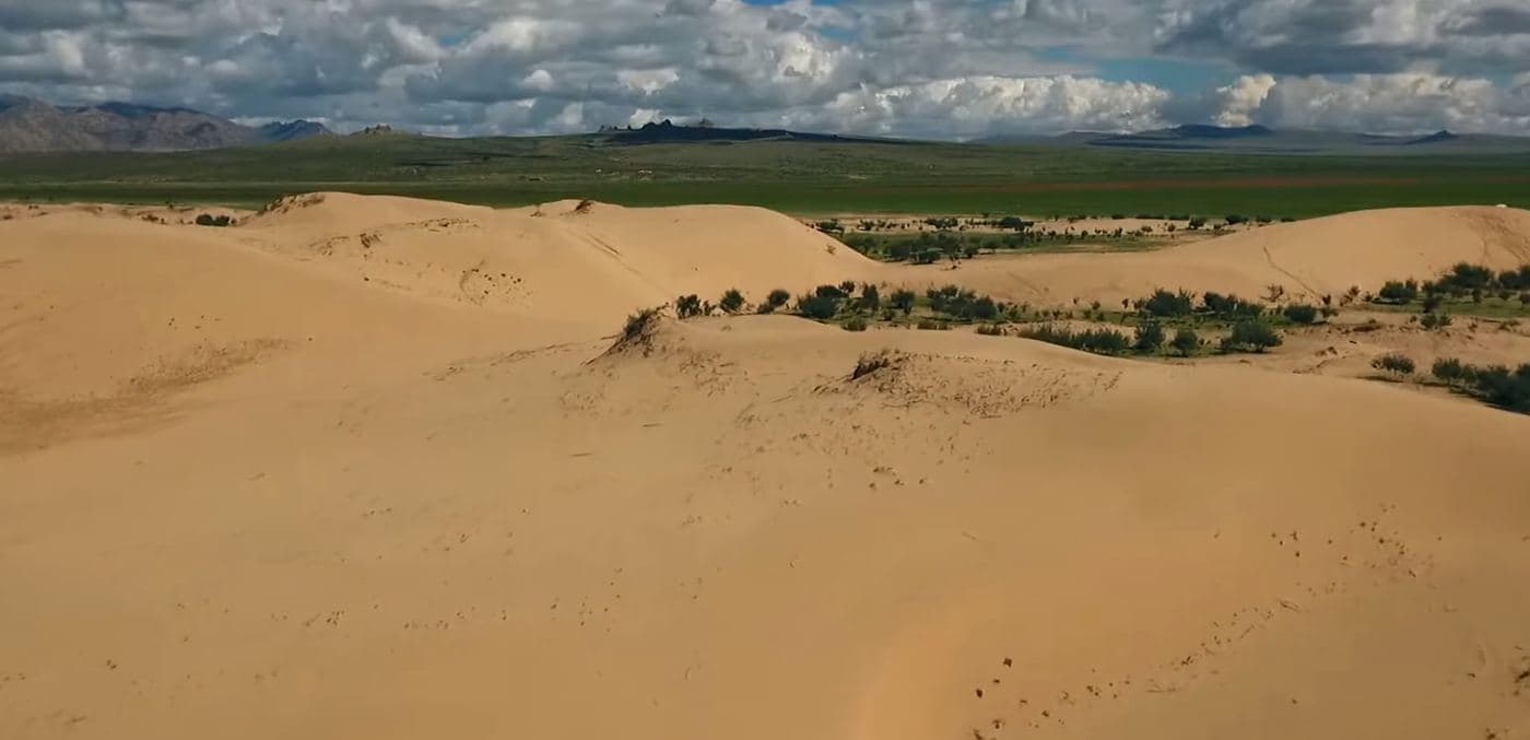 Elsen tasarkhai in Mongolia.